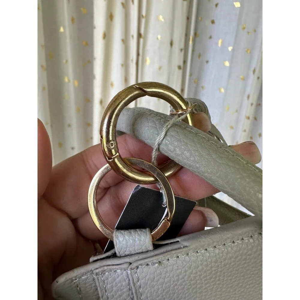 The Shop Boutique Hawaii NWT Lauren Lane Bridgette Bangle Keychain Card Holder